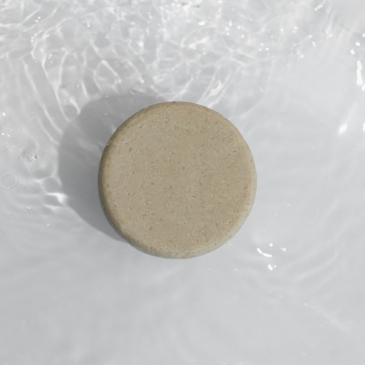 Best-cleansing-and-rebalancing-shampoo-bar-for-dandruff-and-oily-hair