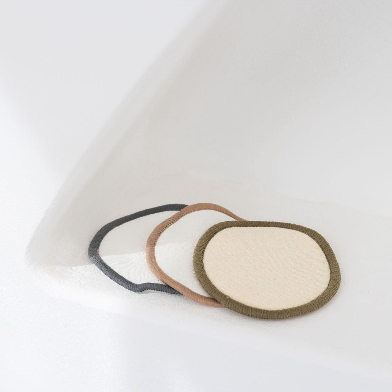 Organic-cotton-reusable-make-up-remover